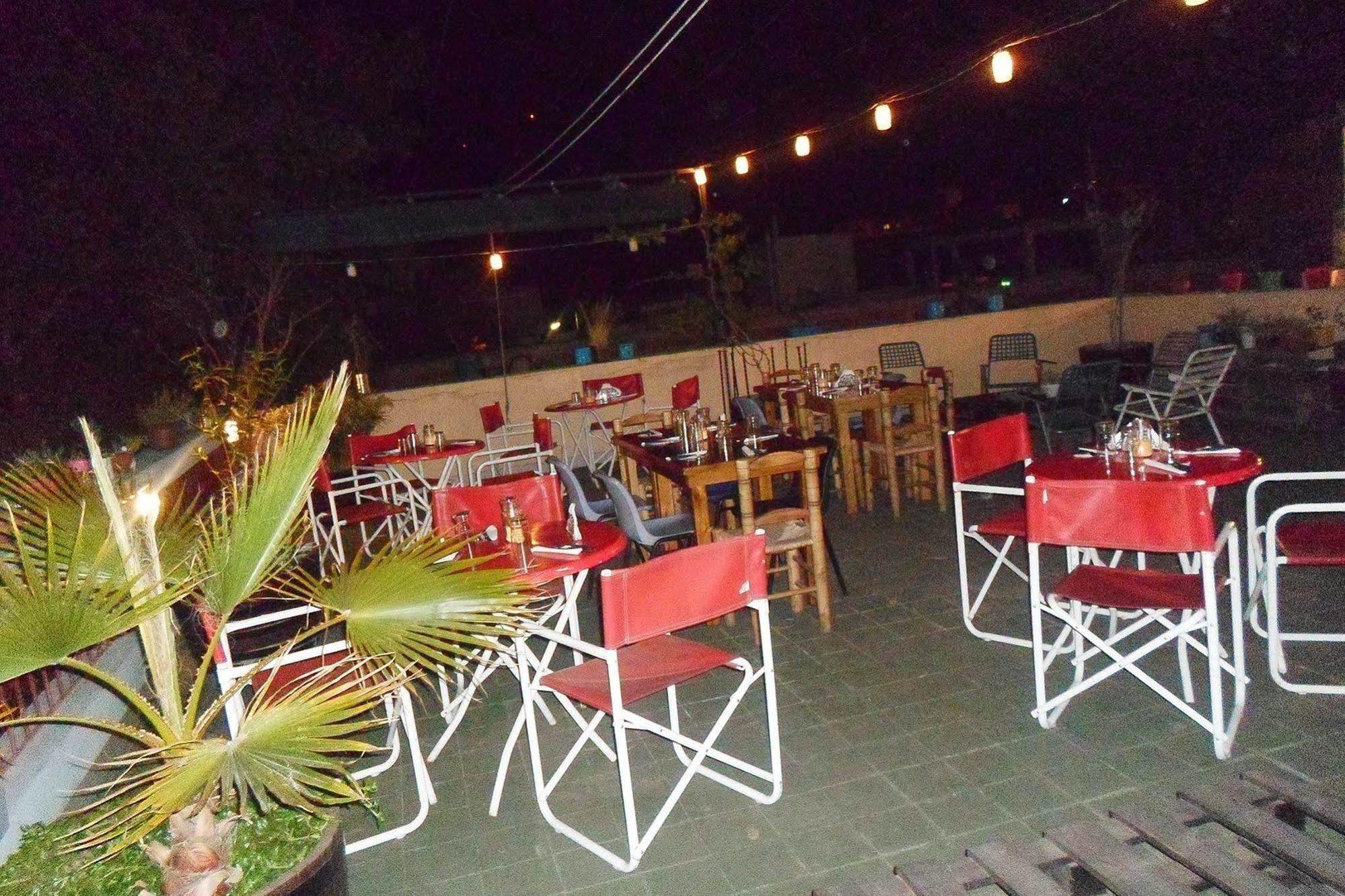 Hostal Confluencia Mendoza Exterior photo